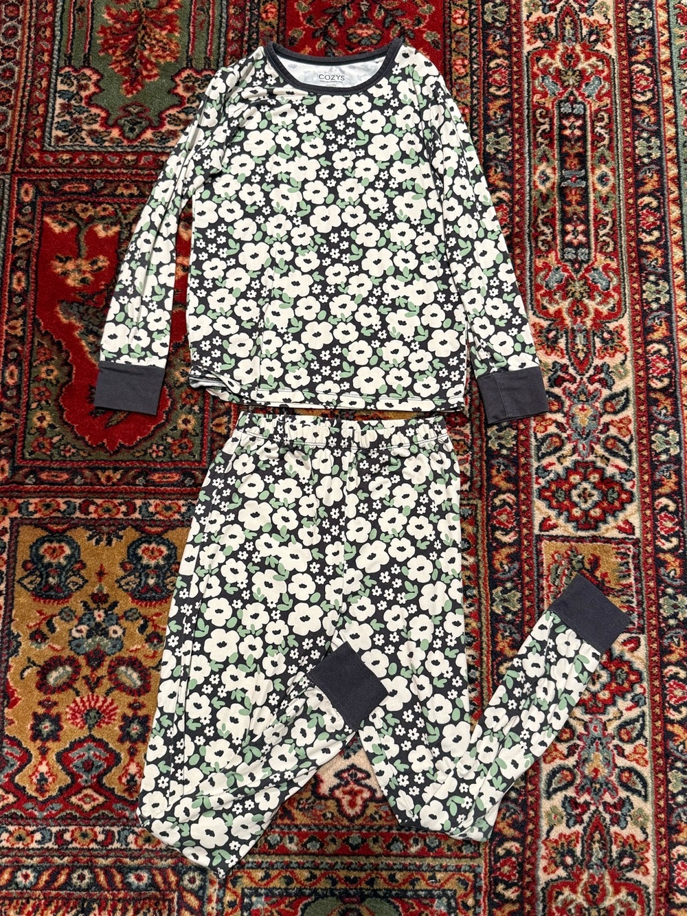 Super-soft girls pajama set